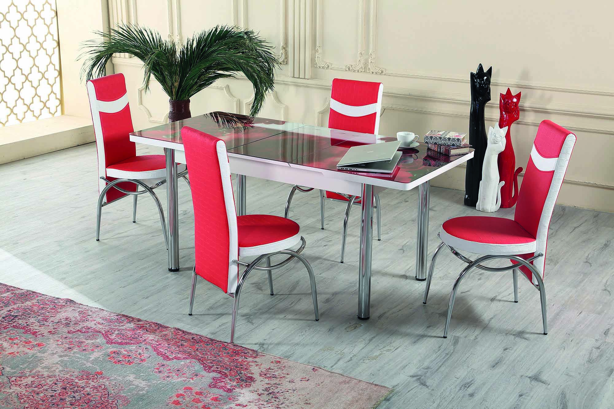 UMAS TABLE CHAIR SET